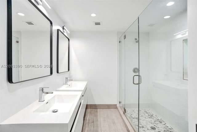 20100 NE 20th Ct, Miami, FL 33179