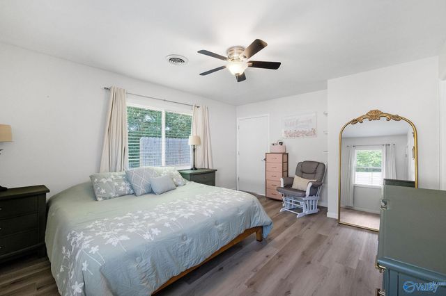 709 Royce Circle SE, Huntsville, AL 35803