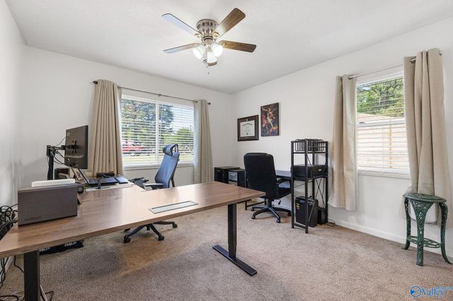 709 Royce Circle SE, Huntsville, AL 35803