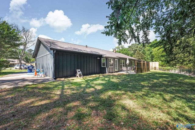 709 Royce Circle SE, Huntsville, AL 35803