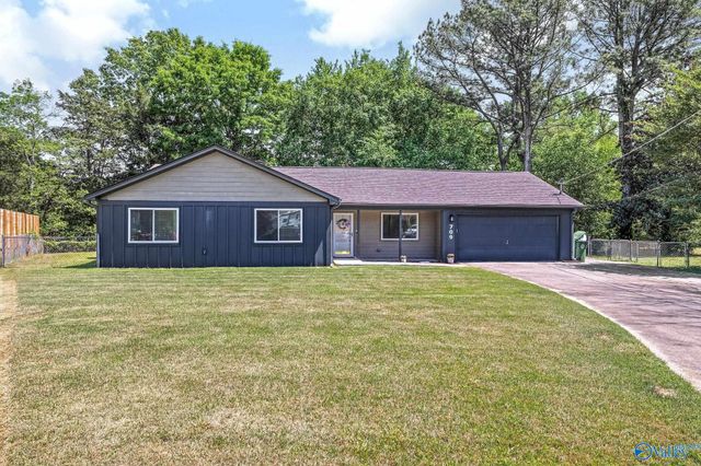 709 Royce Circle SE, Huntsville, AL 35803