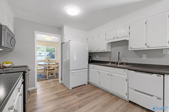 709 Royce Circle SE, Huntsville, AL 35803