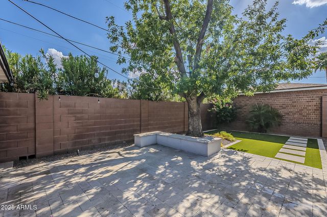 331 W EDGEMONT Avenue, Phoenix, AZ 85003