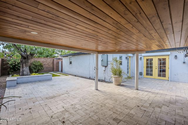 331 W EDGEMONT Avenue, Phoenix, AZ 85003