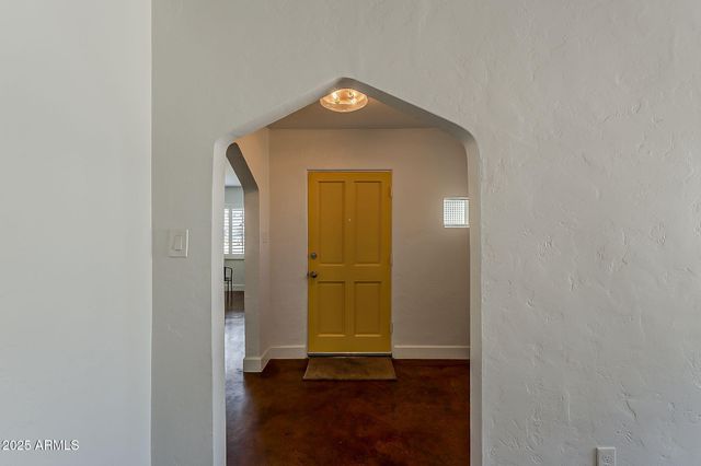 331 W EDGEMONT Avenue, Phoenix, AZ 85003