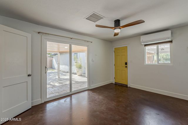 331 W EDGEMONT Avenue, Phoenix, AZ 85003