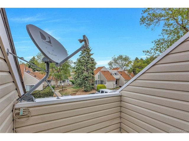 2471 S Xanadu Way B, Aurora, CO 80014