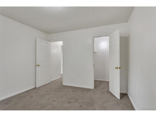 2471 S Xanadu Way B, Aurora, CO 80014