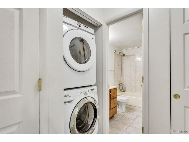 2471 S Xanadu Way B, Aurora, CO 80014