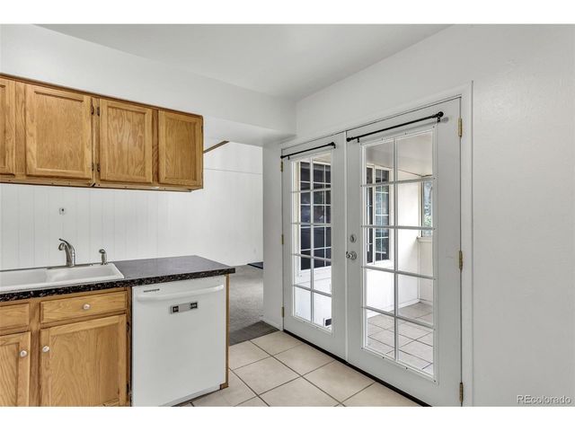 2471 S Xanadu Way B, Aurora, CO 80014