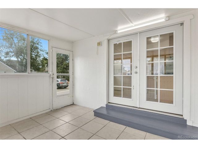 2471 S Xanadu Way B, Aurora, CO 80014