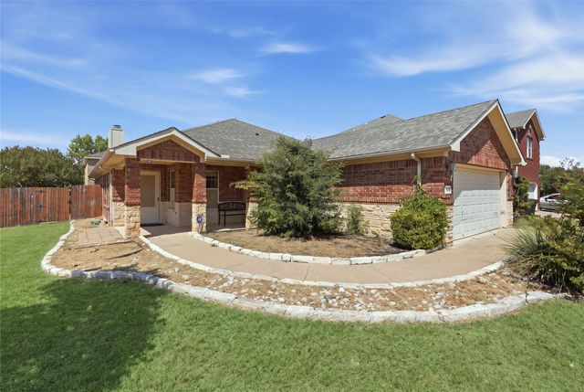 1104 Deedee Creek Drive, Euless, TX 76040