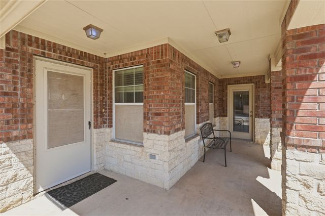 1104 Deedee Creek Drive, Euless, TX 76040