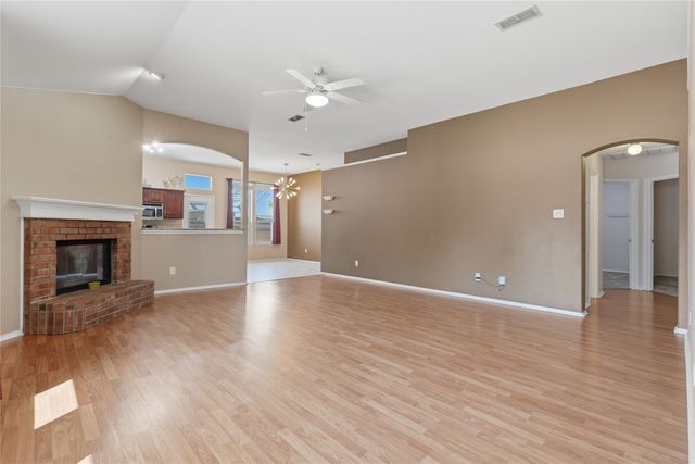 1104 Deedee Creek Drive, Euless, TX 76040