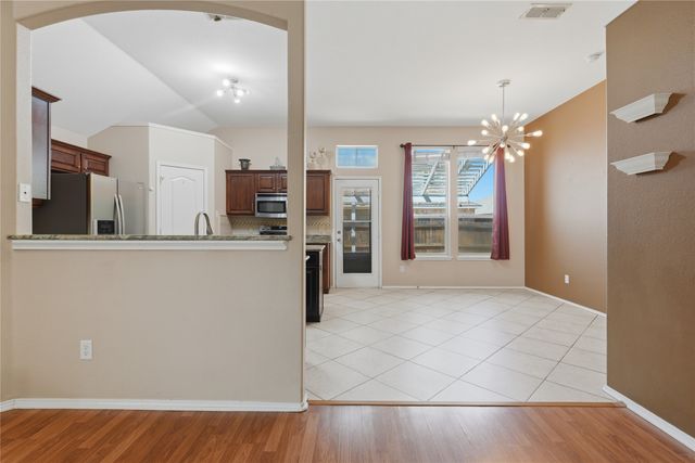 1104 Deedee Creek Drive, Euless, TX 76040
