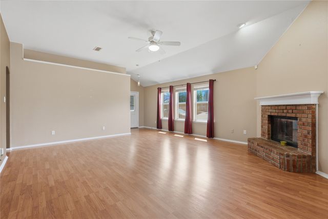 1104 Deedee Creek Drive, Euless, TX 76040