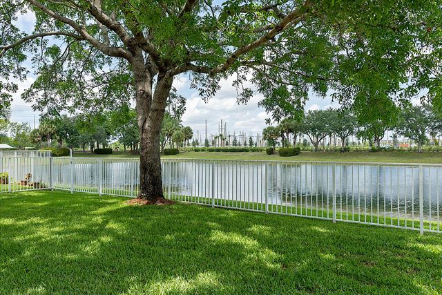 217 Berenger Walk, Royal Palm Beach, FL 33414