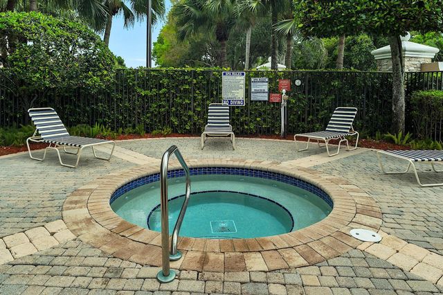 217 Berenger Walk, Royal Palm Beach, FL 33414
