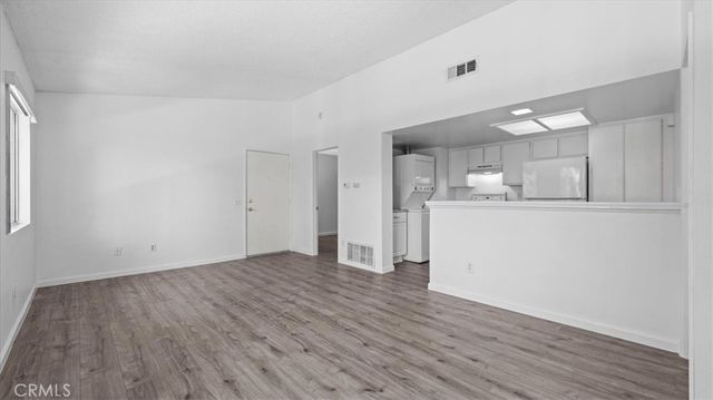 3651 Country Oaks Loop D, Ontario, CA 91761