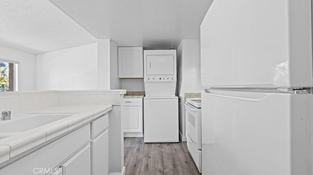 3651 Country Oaks Loop D, Ontario, CA 91761