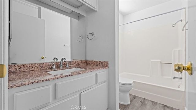 3651 Country Oaks Loop D, Ontario, CA 91761