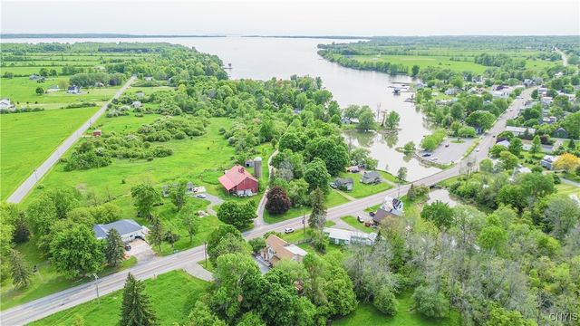 8929 State Route 12e, Lyme, NY 13622