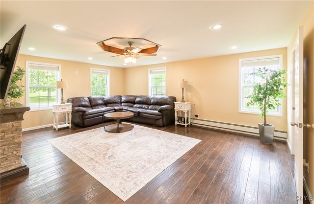 8929 State Route 12e, Lyme, NY 13622