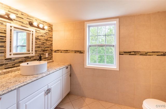 8929 State Route 12e, Lyme, NY 13622