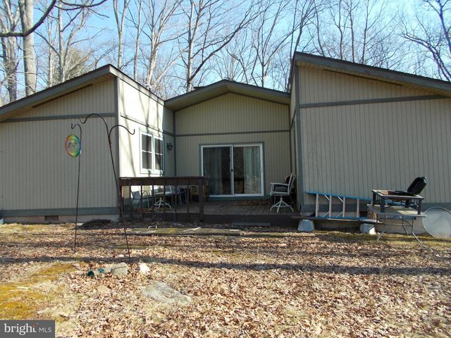 6 CHEYENNE DRIVE, Hazelton, PA 18202