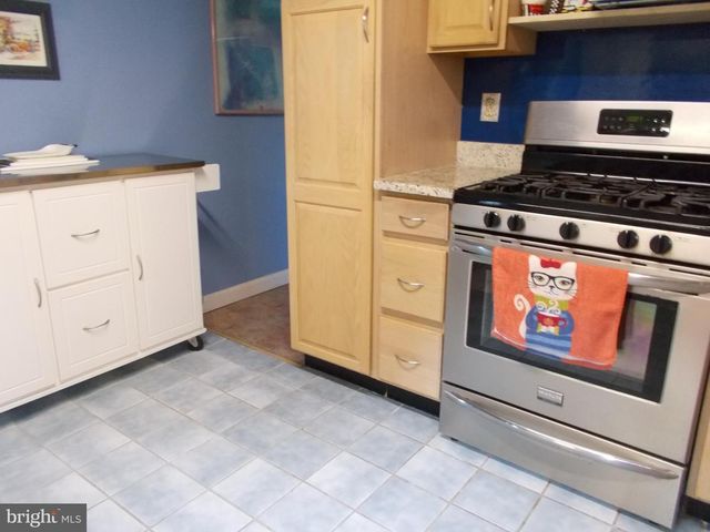 6 CHEYENNE DRIVE, Hazelton, PA 18202