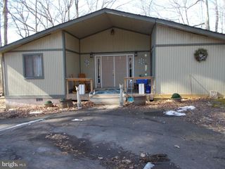 6 CHEYENNE DRIVE, Hazelton, PA 18202