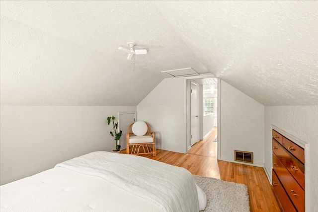 2476 Stillwater Road E, Maplewood, MN 55119
