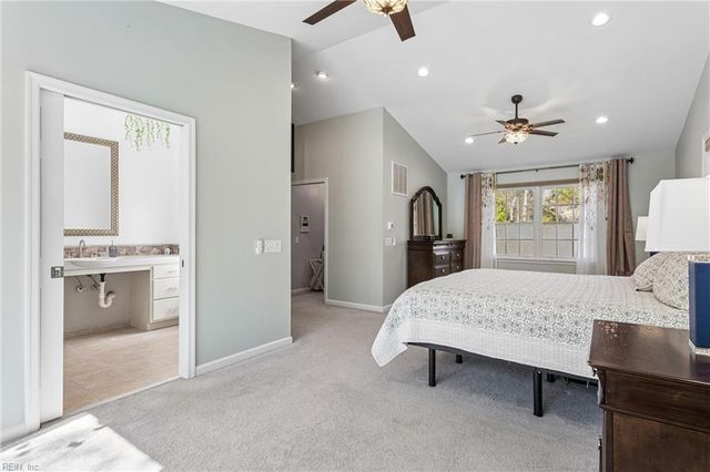 101 Azalea DR, Yorktown, VA 23692