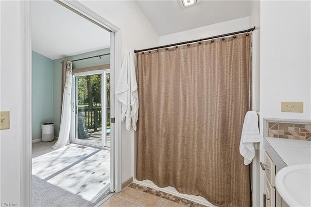 101 Azalea DR, Yorktown, VA 23692