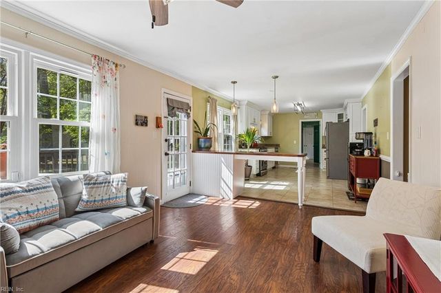 101 Azalea DR, Yorktown, VA 23692