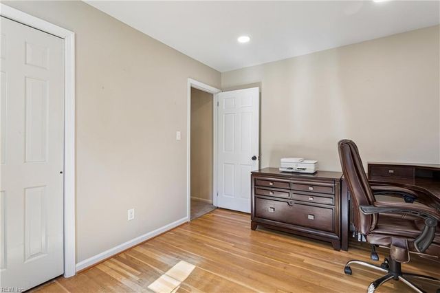 101 Azalea DR, Yorktown, VA 23692