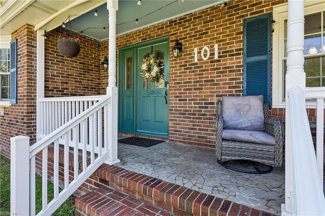 101 Azalea DR, Yorktown, VA 23692