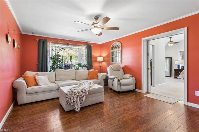 101 Azalea DR, Yorktown, VA 23692