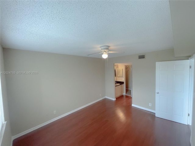 2829 N Course Dr 104, Pompano Beach, FL 33069