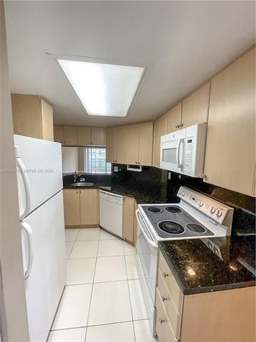 2829 N Course Dr 104, Pompano Beach, FL 33069
