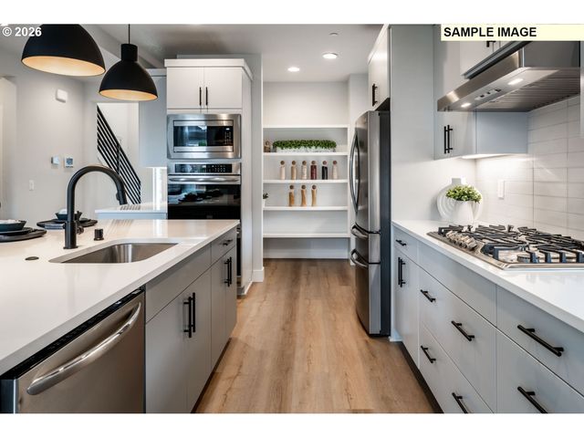 3607 Ne 169TH Way, Vancouver, WA 98686