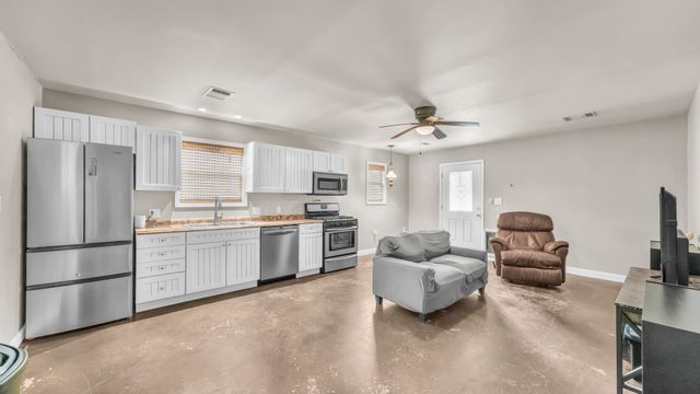 20531 S Farm to Market 4, Lipan, TX 76462