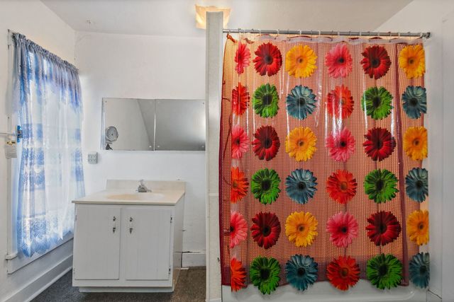 11824 Prairie Avenue, Hebron, IL 60034