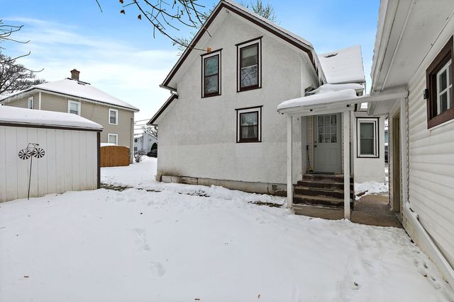 11824 Prairie Avenue, Hebron, IL 60034