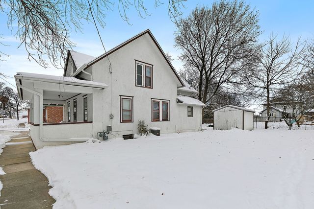 11824 Prairie Avenue, Hebron, IL 60034