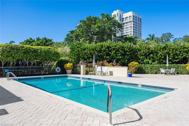 7024 Pelican Bay BLVD 201, Naples, FL 34108