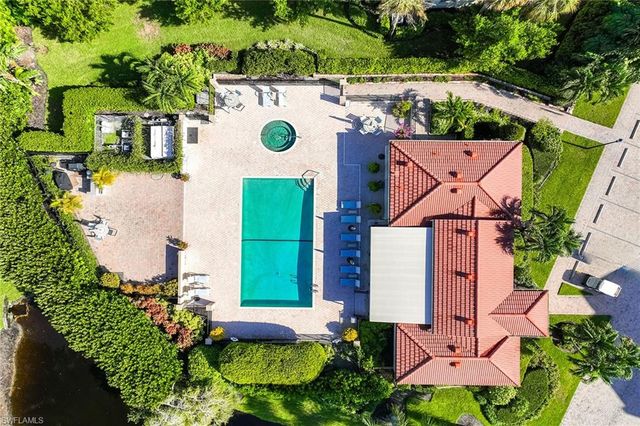 7024 Pelican Bay BLVD 201, Naples, FL 34108