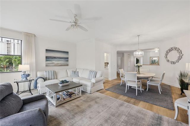 7024 Pelican Bay BLVD 201, Naples, FL 34108