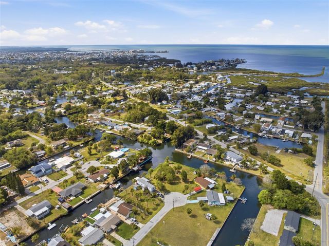 7410 NEW YORK AVENUE, Hudson, FL 34667