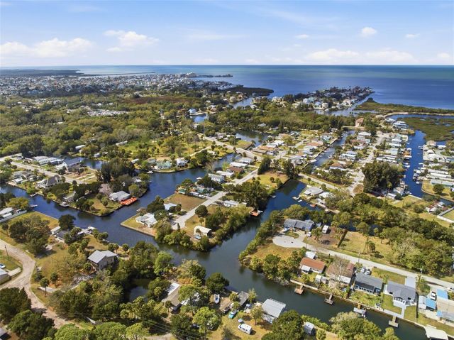 7410 NEW YORK AVENUE, Hudson, FL 34667